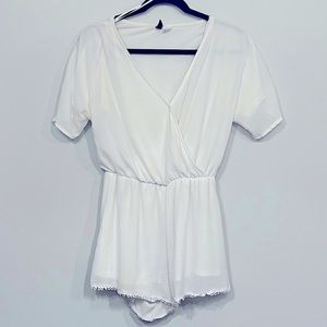 H&M • Size 8 • White Romper